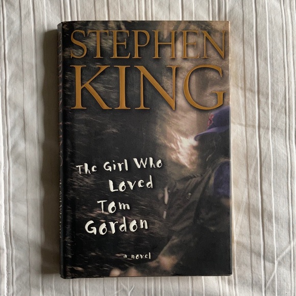 The Girl Who Loved Tom Gordon by Stephen King